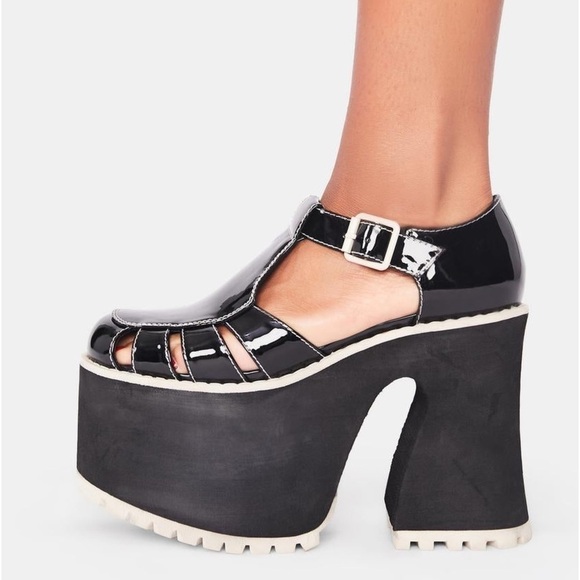 Current Mood~After School Hellraiser Patent Mary Janes~9 - Picture 2 of 15